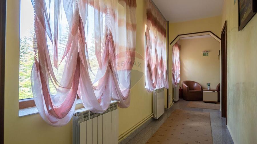 Oferta - vanzare pensiune 10 camere si casa de vacanta, Slanic Prahova - 21