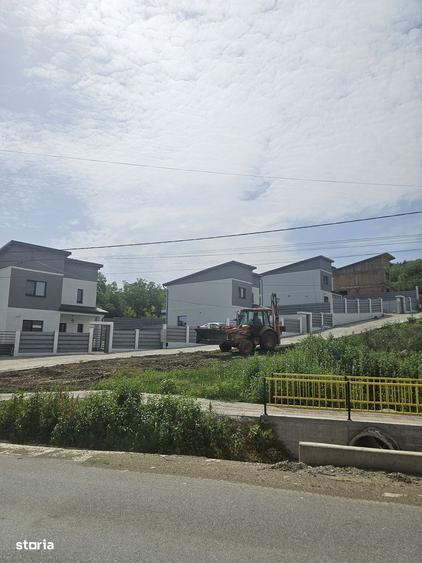 Casa D+P+E in Tomesti ,Asfalt, Tamplarie VEKKA - 8