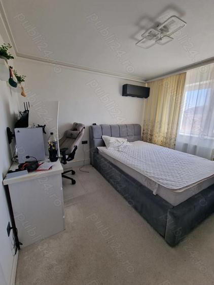 Apartament de vanzare - 4