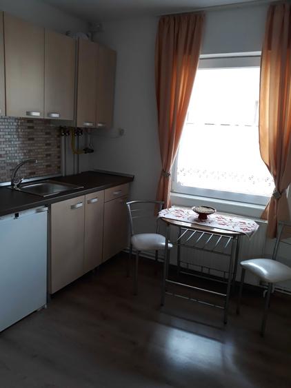 Inchiriez apartament 1 camera - 2