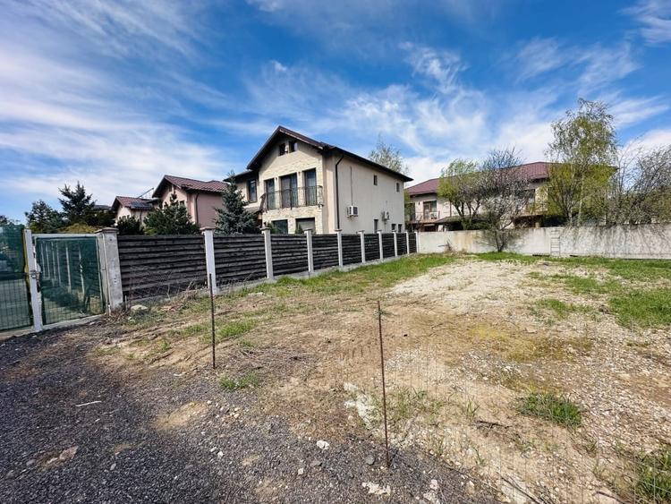 3 Loturi teren intravilan 397 mp, 306 mp utili, 91 mp drum acces , Apeductului - 6