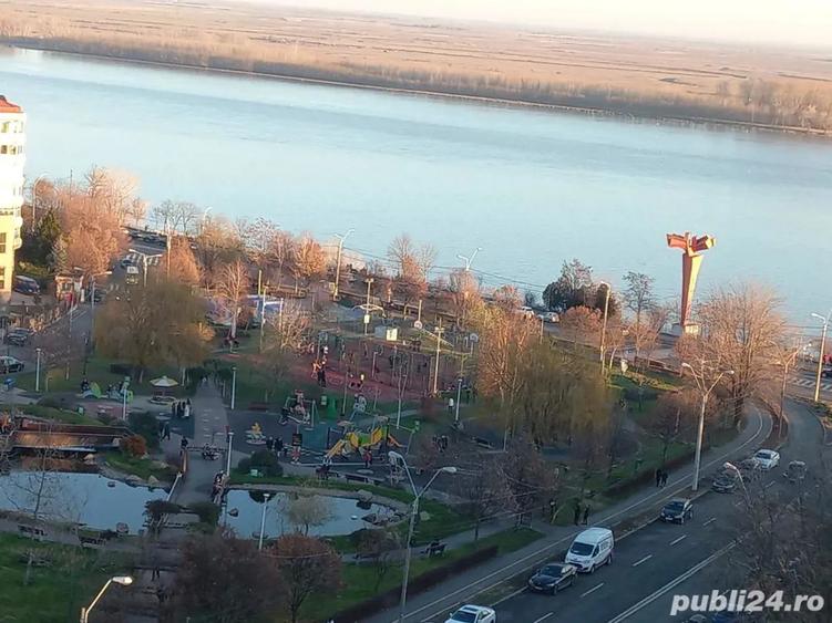 Garsoniera de vanzare LUX -vedere superba la Dunare in Tiglina 1 pe Faleza - 4