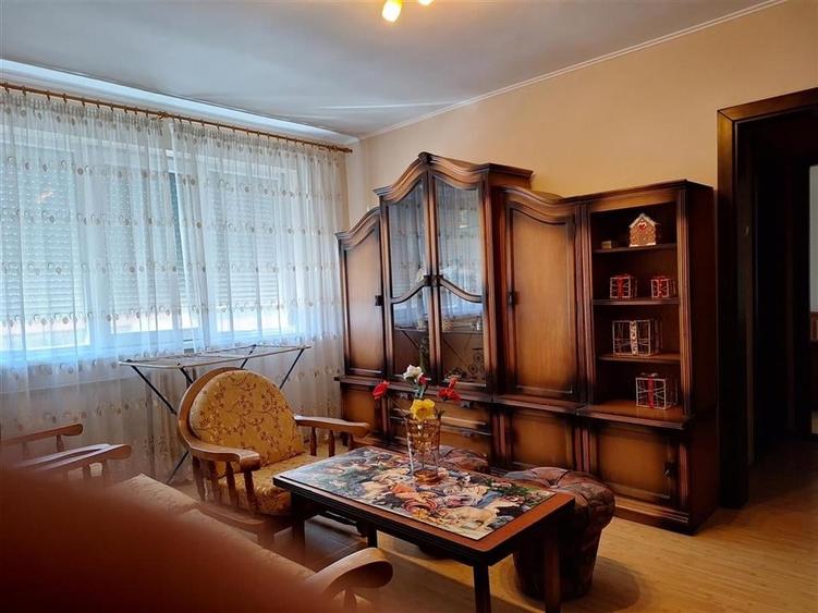 RECO Apartament de inchiriat Cantemir Bloc Cicero - 1