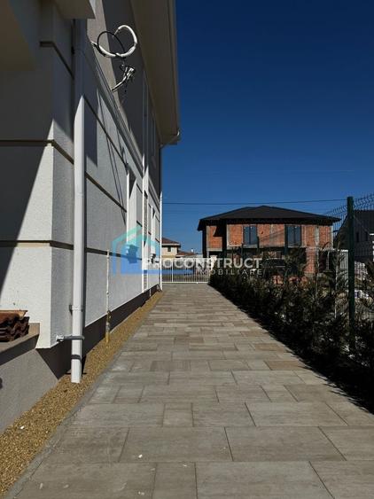 Casă individuală cu 5 camere cu Canalizare în Dumbrăvița