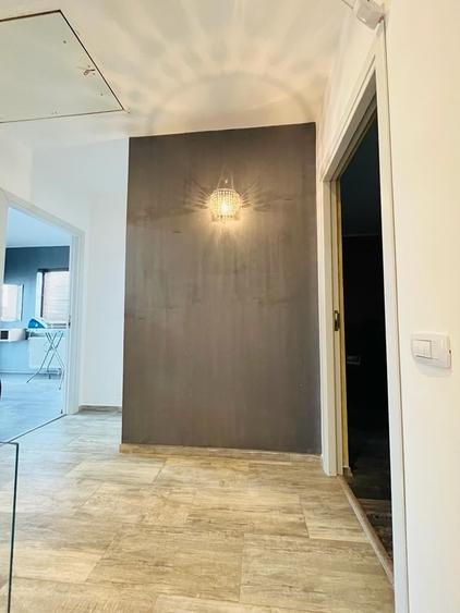 VILĂ TIP DUPLEX – PALAZU MARE VEDERE LA LAC 250000 € - 42