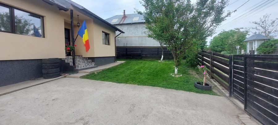 Teren cu două case în Breazu Copou - 1