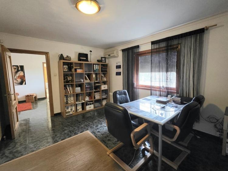 Vila deosebita de vanzare in Otopeni langa ''Ana Aslan'' - arhitectura germana - 21