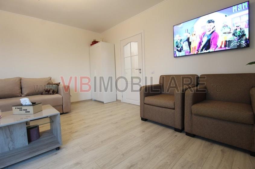 Decebal-Piata Alba Iulia-vedere bulevard-studio complet renovat - 12