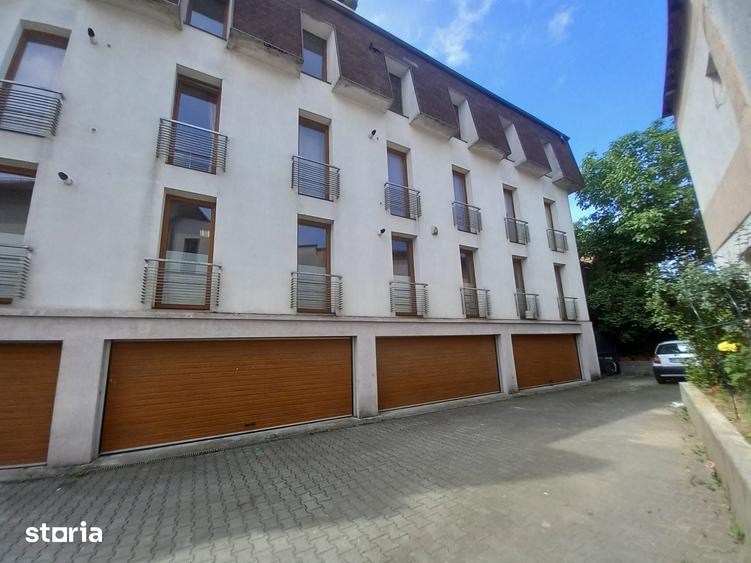 Garsonieră în Săsar