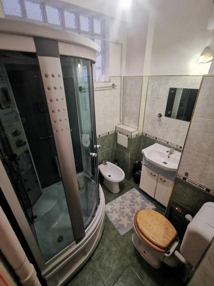 Garsonieră semidecomandată în P-ța Unirii