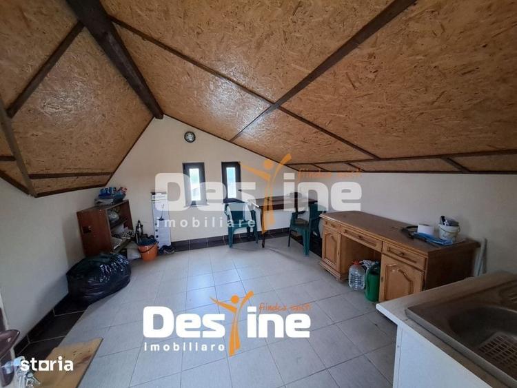 Casă cu 4 camere cu Teren 500 Mp în Lețcani