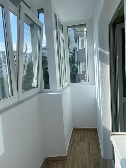 Apartament cu 4 camere decomandat în Timpuri Noi
