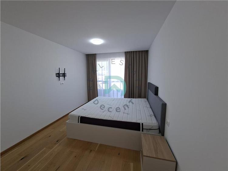 Apartament cu 3 camere decomandat în Astra