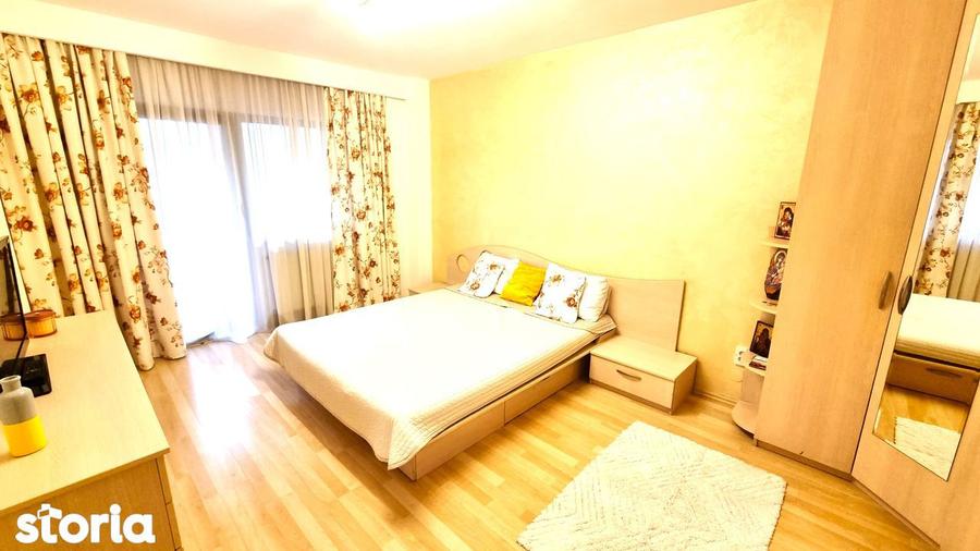 Apartament cu 3 camere în Malu Roșu