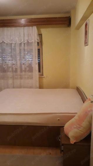 Apartament cu 3 camere decomandat în Sud