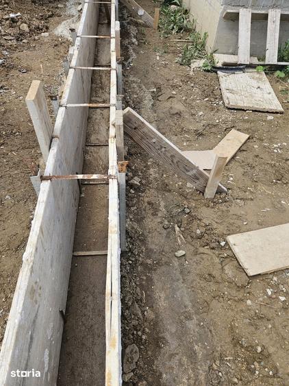 Casă cu 4 camere cu Teren 504 Mp în Central
