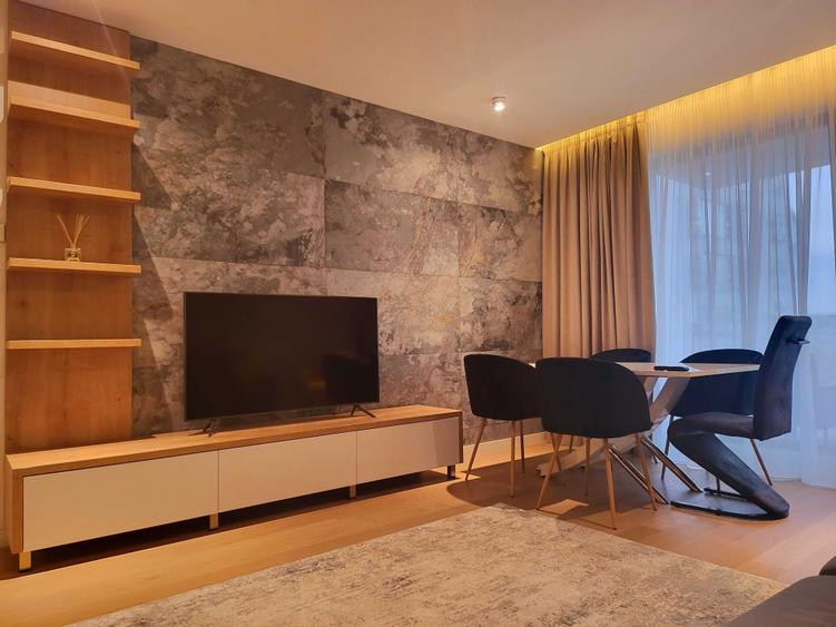Apartament cu 2 camere decomandat în Herăstrău