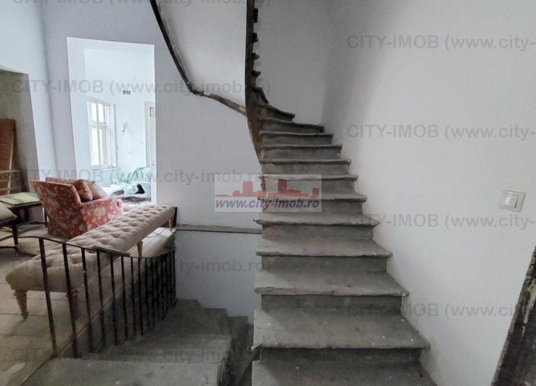 Casă individuală cu 25 camere decomandat cu Canalizare în Armeneasca