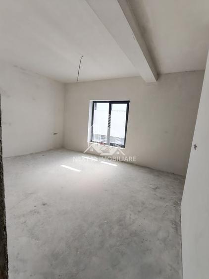 Casă individuală cu 4 camere cu Piscina în Cumpăna