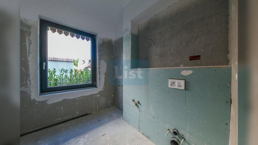 Apartament cu 3 camere decomandat în Brașovul Vechi