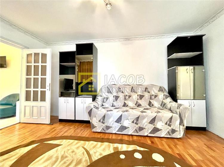 Apartament cu 2 camere semidecomandat, mobilat în Cornișa