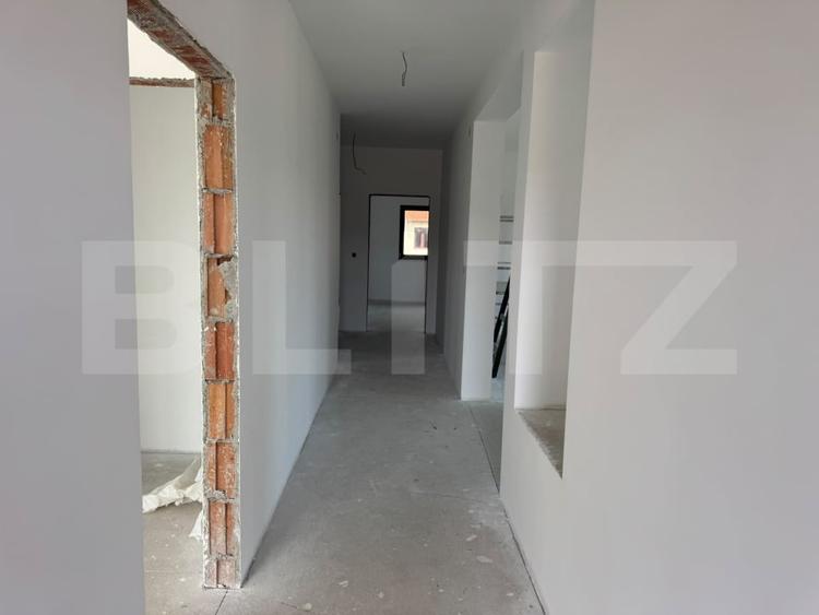 Casă individuală cu 3 camere cu Canalizare în Reghin