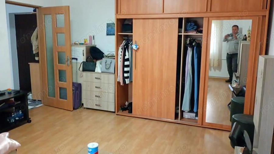 Garsoniera zona Mall Vitan - str. Branduselor - 8