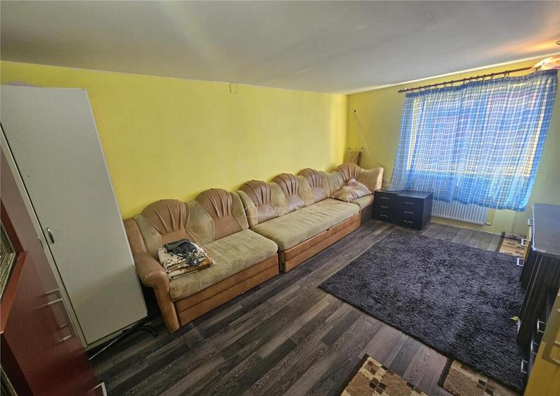 Resita, 2 Cam. Dec., Mobilat Utilat, Micro 4 - 6