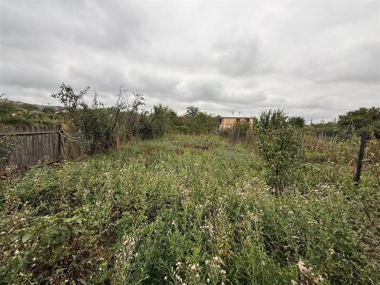 Teren Intravilan Comuna Voinesti - 1