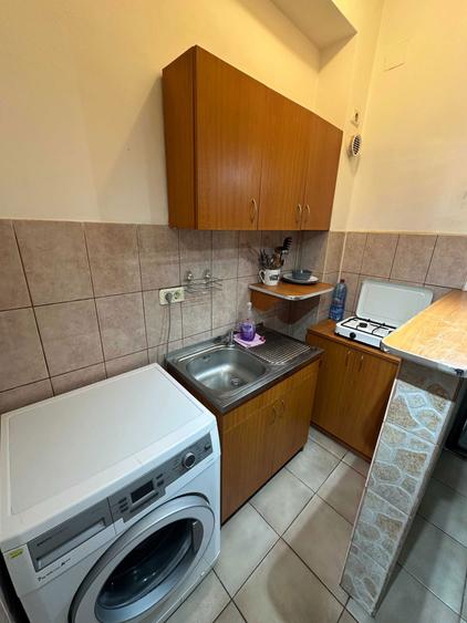 Garsoniera de inchiriat in zona UTA - 4