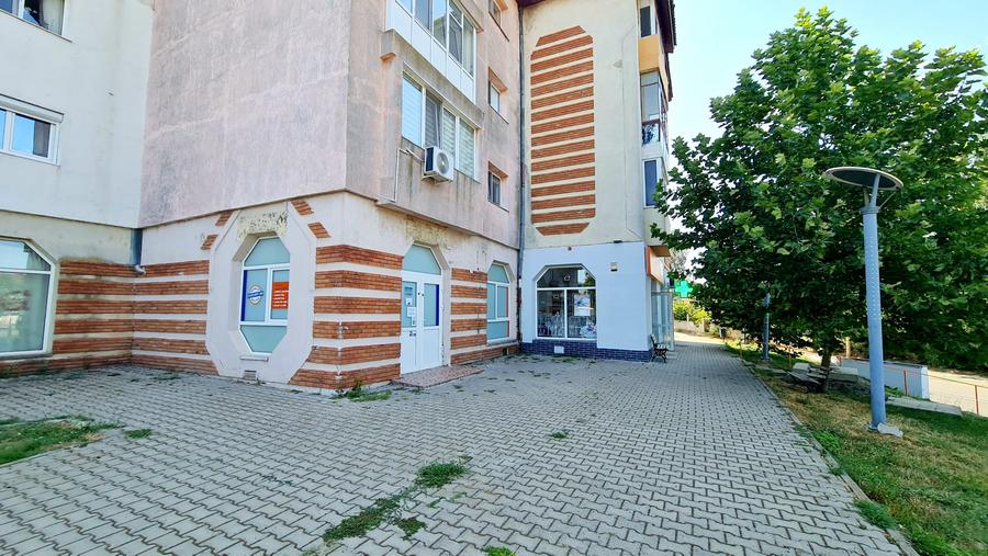 Techirghiol -Centru, spatiu comercial 75 mp situat la parter de bloc - 1