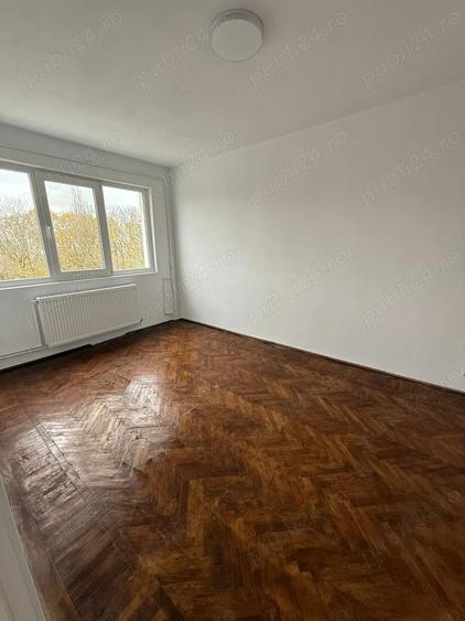 Proprietar vanzare apartament 2 camere Nord Aleea Brumarelelor etaj 4 din 4 - 1