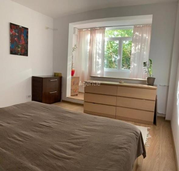 Brancoveanu, zona Spitalul Marie Currie, Ap.4 cam.