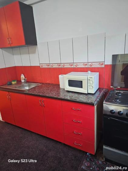 inchiriez ap.3 camere - 2