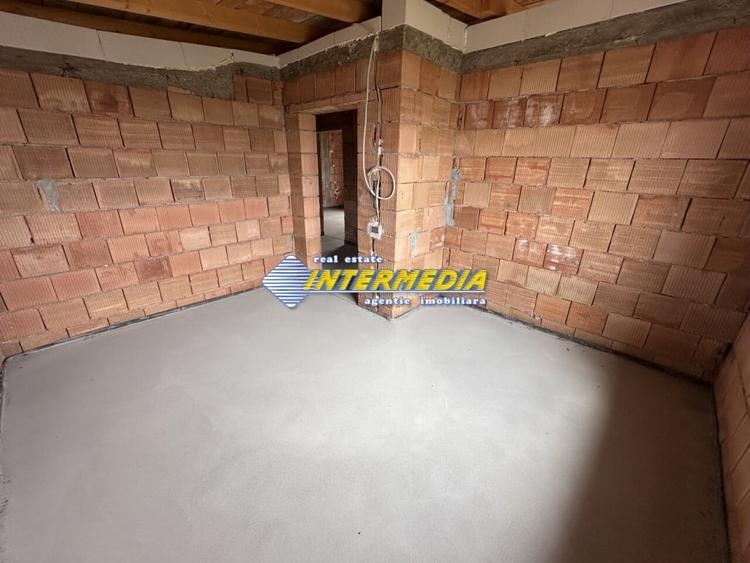 CASA NOUA I DE VANZARE I 120 MP I CETATE I SEMIFINISATA I 4 CAMERE I - 7