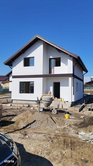 BANESTI - casa noua - teren 677mp - 157000 Euro - 2