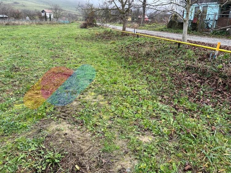 Teren intravilan 2402 mp, cu utilitati, zona Sopor/Borhanci - 2