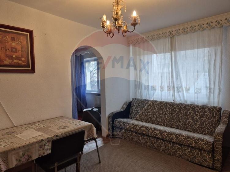 Apartament cu 3 camere de inchiriat - Strada Stadionului Vama Veche - 1