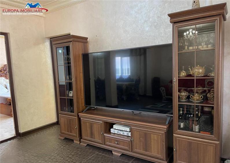 Casa P 1 de in zona Piata Noua Tulcea - 9