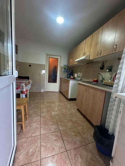 Vand apartament 2 camere confort 1, etaj 4, cartier Obor - 1