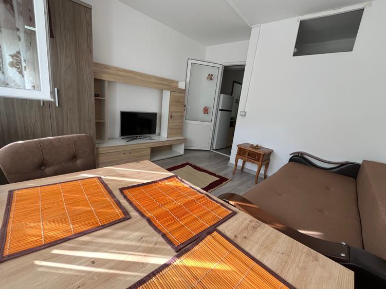 Cet , gars decomandata/renovata. - 2