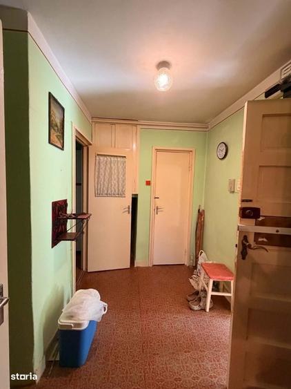 Apartament cu 3 camere decomandat în Mureșeni