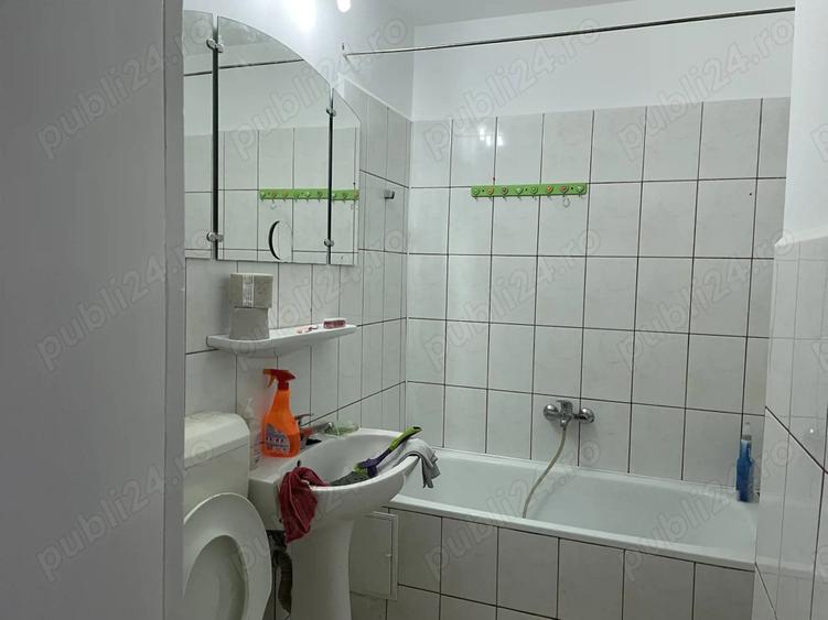 Particular inchiriez apartament 2 camere - 7