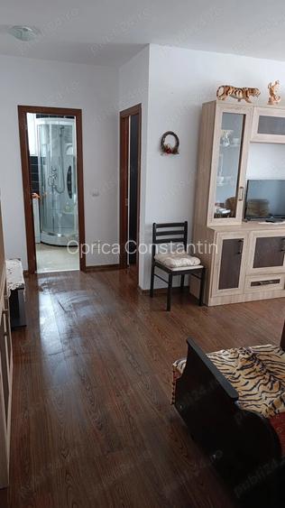 Vand apartament 2 camere