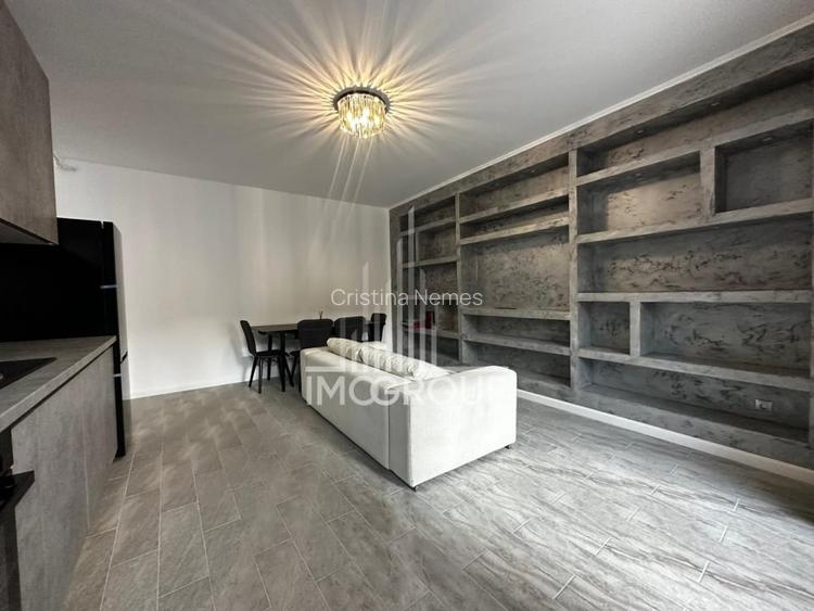 Apartament cu 3 camere | zona Semicentrala | Terasa 30 mp