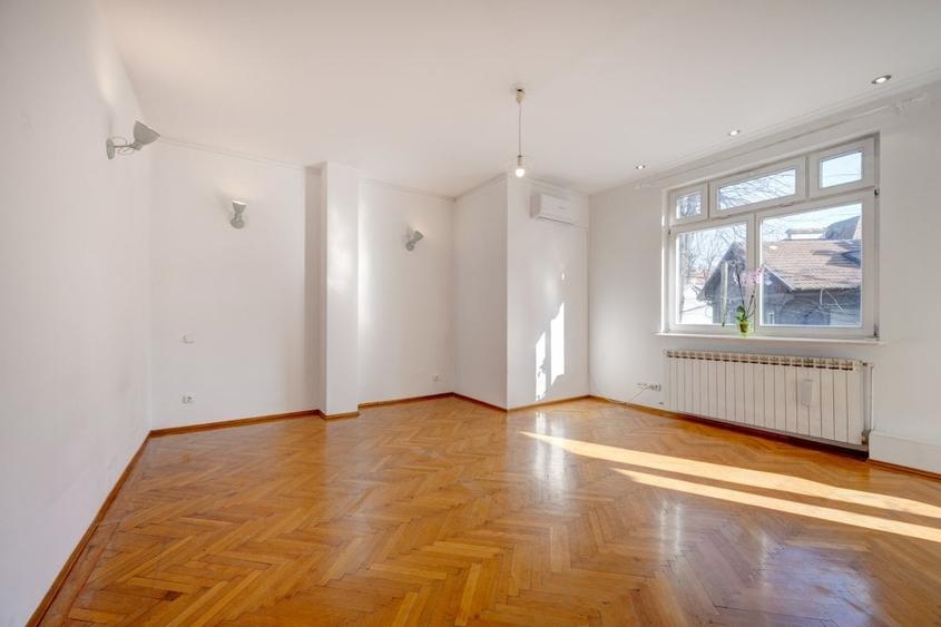 Vila cu arhitectura distincta, 7 camere, renovata, intr-o locatie exclusivista - 28