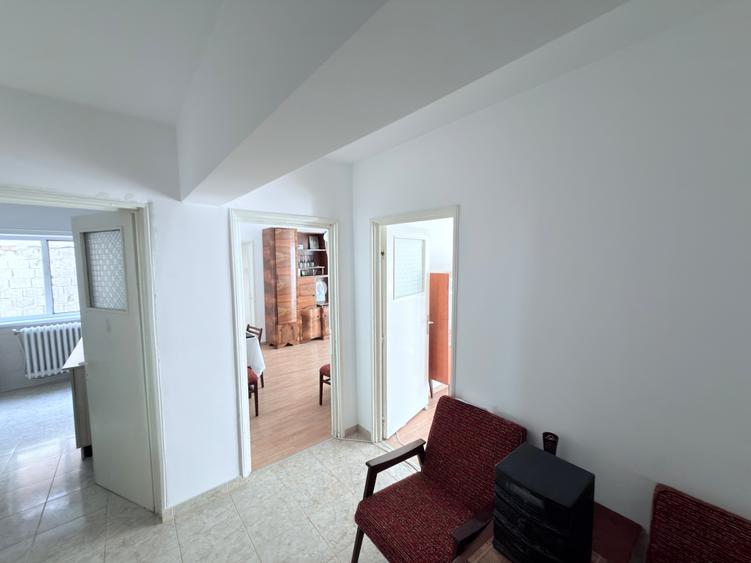 Apartament cu 3 camere zona parcul Mihai Eminescu - 2