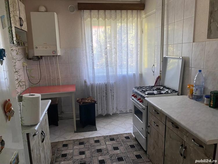 Apartament 3 camere, zona Micro 3 - 5