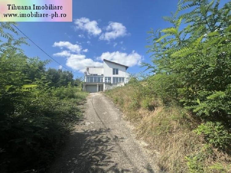 Tihuana Imobiliare:Vila de vanzare-Valenii de Munte(teren 2736 mp) - 1