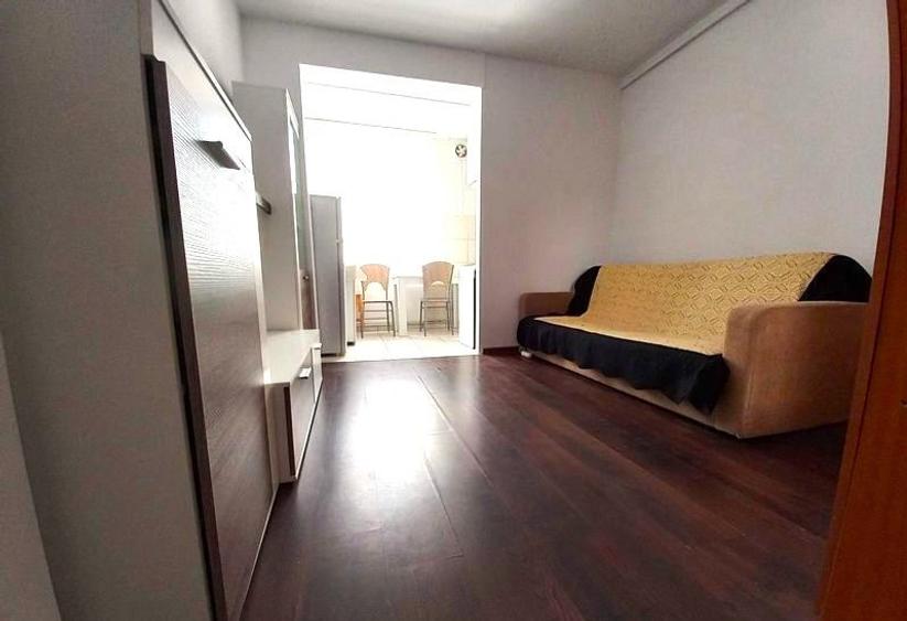 Garsoniera renovata, Astra, Brasov - 1